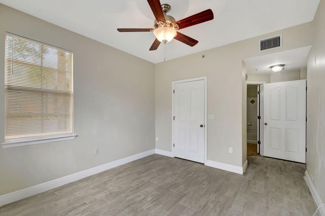 9849 Baywinds Drive 8101, West Palm Beach, FL 33411