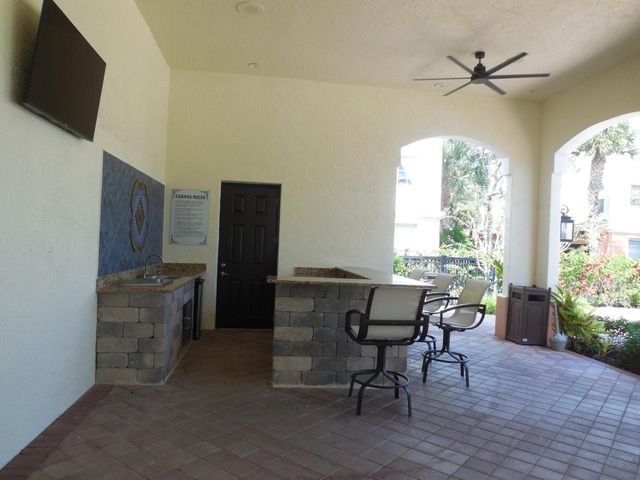 9849 Baywinds Drive 8101, West Palm Beach, FL 33411