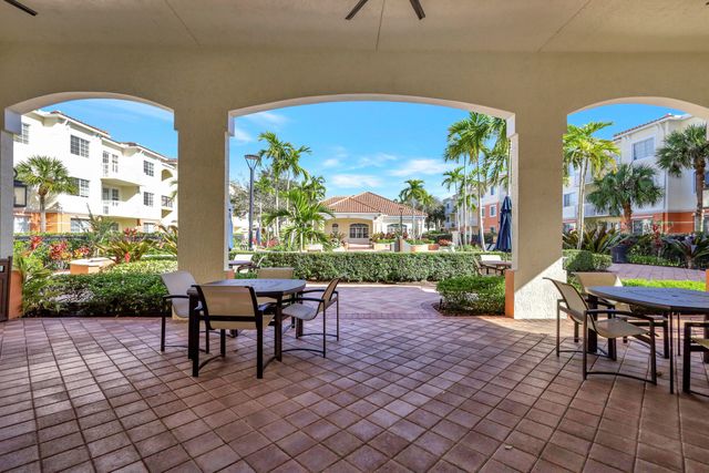 9849 Baywinds Drive 8101, West Palm Beach, FL 33411