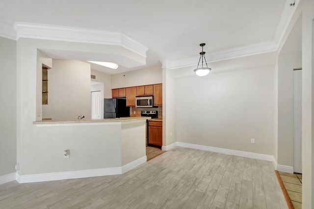 9849 Baywinds Drive 8101, West Palm Beach, FL 33411
