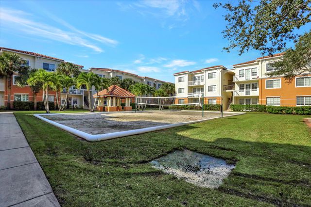 9849 Baywinds Drive 8101, West Palm Beach, FL 33411