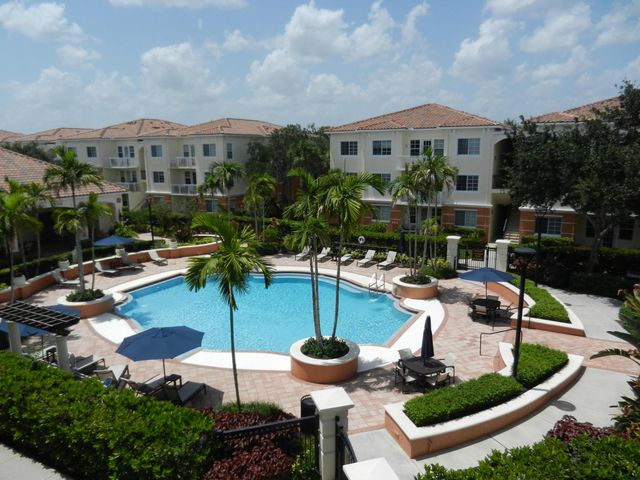 9849 Baywinds Drive 8101, West Palm Beach, FL 33411