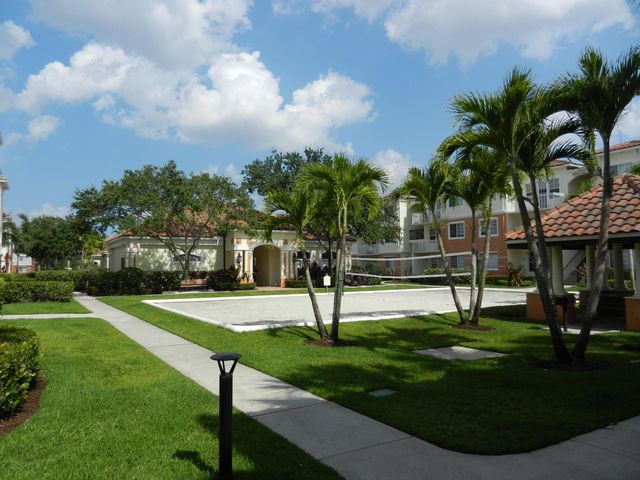 9849 Baywinds Drive 8101, West Palm Beach, FL 33411