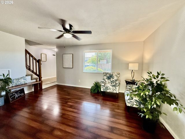 17960 Sw JOHNSON St C, Beaverton, OR 97003