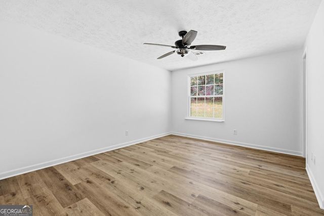 853 Courting Lane NW, Lilburn, GA 30047