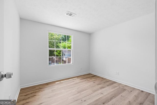 853 Courting Lane NW, Lilburn, GA 30047
