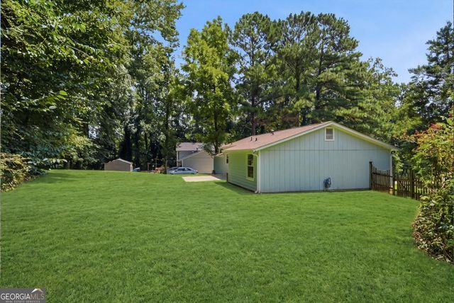 853 Courting Lane NW, Lilburn, GA 30047