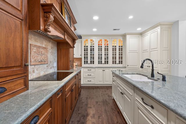 10 Long Marsh Ln, Hilton Head Island, SC 29928