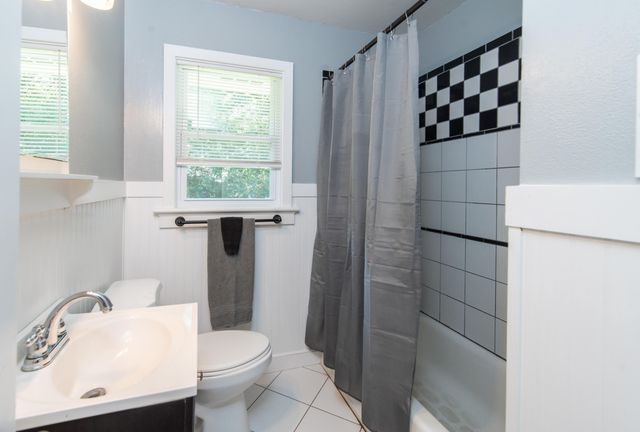 1905 Aichele Drive, North Charleston, SC 29406