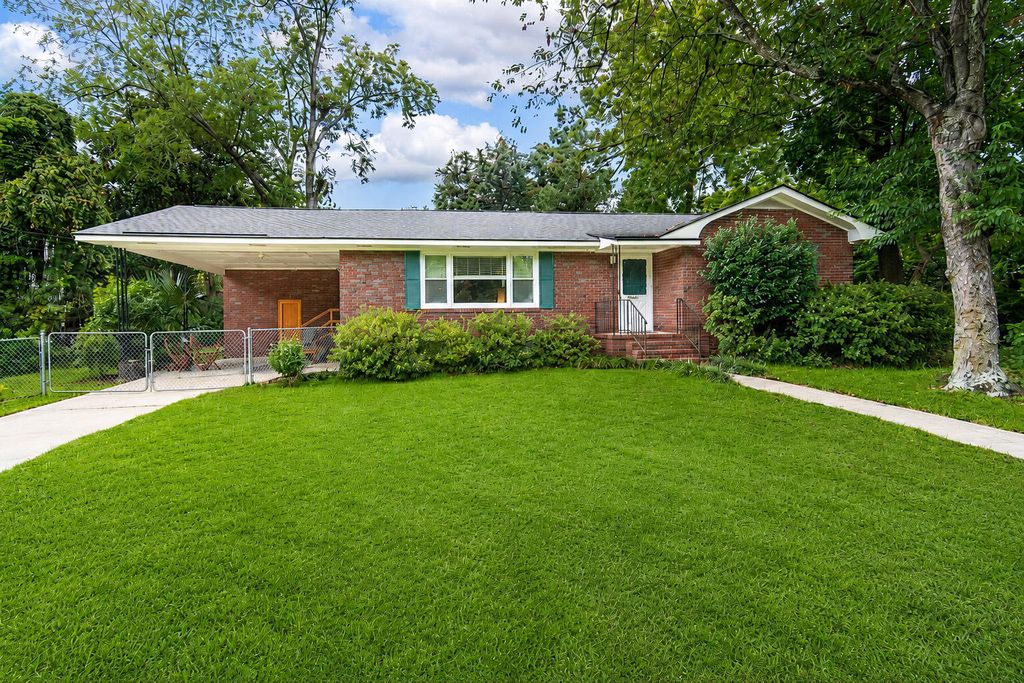 1905 Aichele Drive, North Charleston, SC 29406
