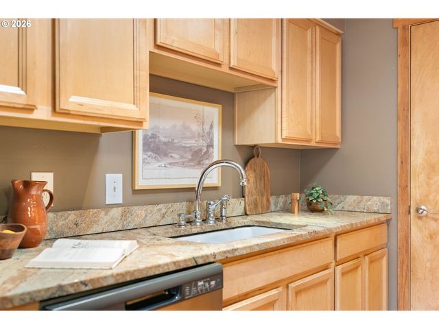 13532 Se FOSTER Pl, Portland, OR 97236