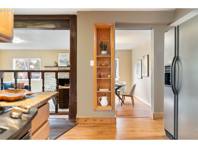 13532 Se FOSTER Pl, Portland, OR 97236