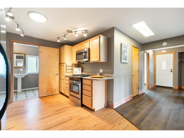 13532 Se FOSTER Pl, Portland, OR 97236