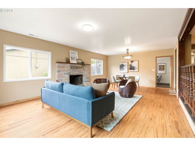 13532 Se FOSTER Pl, Portland, OR 97236