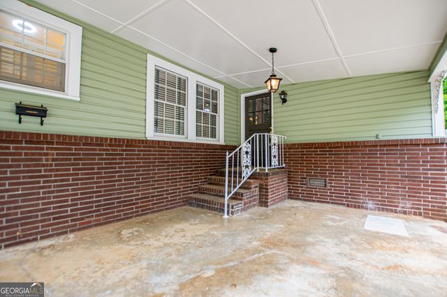 142 Oak Avenue, Carrollton, GA 30117