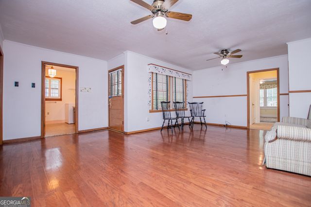 142 Oak Avenue, Carrollton, GA 30117