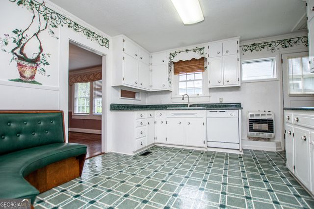 142 Oak Avenue, Carrollton, GA 30117