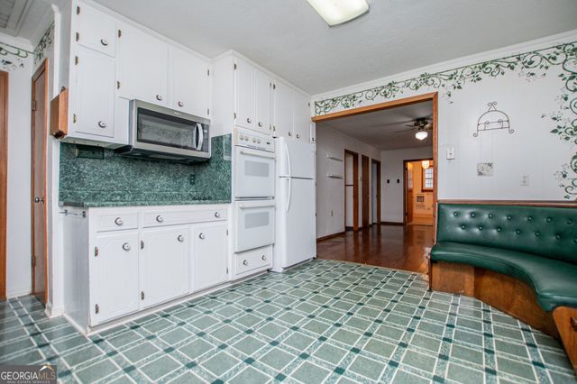 142 Oak Avenue, Carrollton, GA 30117