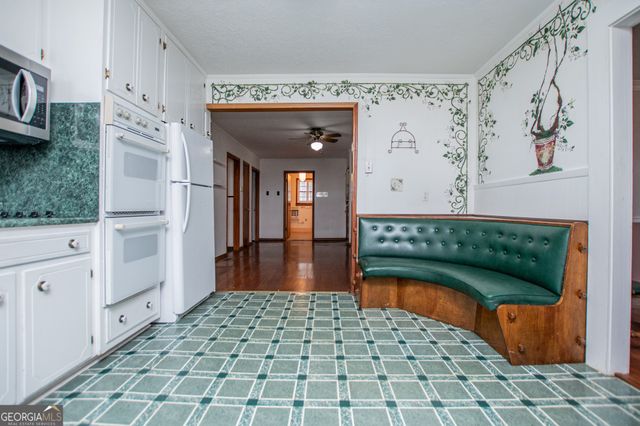 142 Oak Avenue, Carrollton, GA 30117
