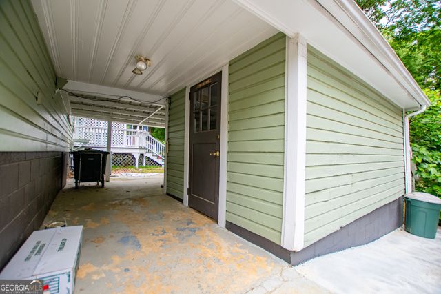 142 Oak Avenue, Carrollton, GA 30117