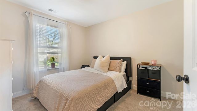 318 N avon Street, Gastonia, NC 28054