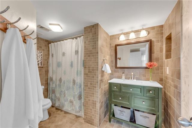 795 Hammond Drive 1402, Atlanta, GA 30328