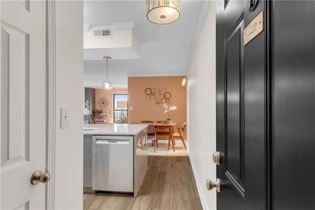 795 Hammond Drive 1402, Atlanta, GA 30328