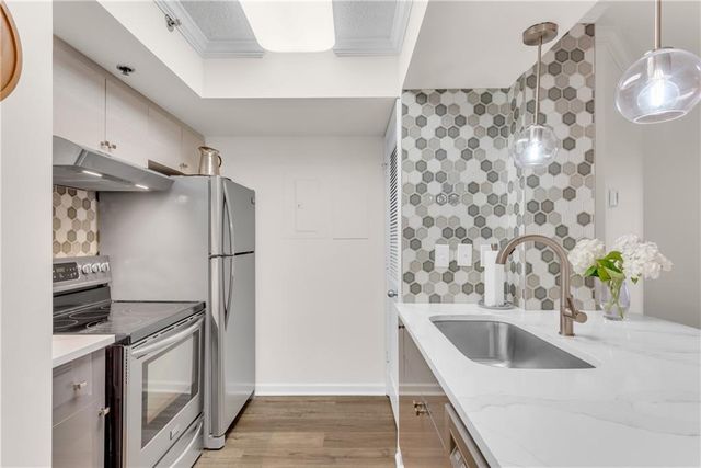 795 Hammond Drive 1402, Atlanta, GA 30328