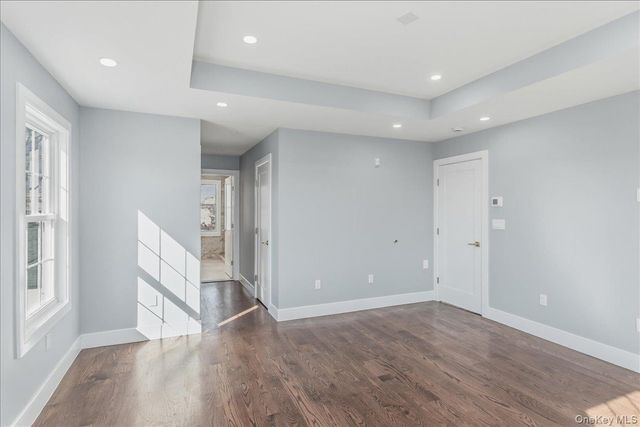 3 Cornell Avenue, Hicksville, NY 11801