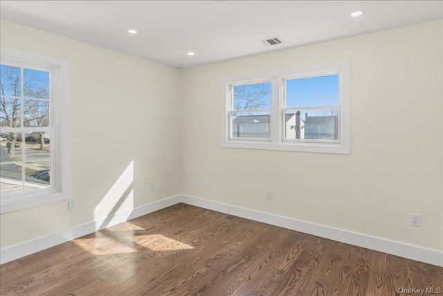 3 Cornell Avenue, Hicksville, NY 11801