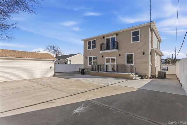 3 Cornell Avenue, Hicksville, NY 11801