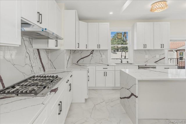 3 Cornell Avenue, Hicksville, NY 11801