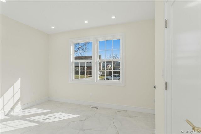 3 Cornell Avenue, Hicksville, NY 11801