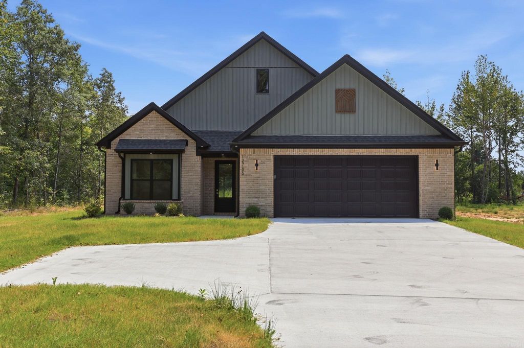 12786 W SARDIS Road, Bauxite, AR 72011