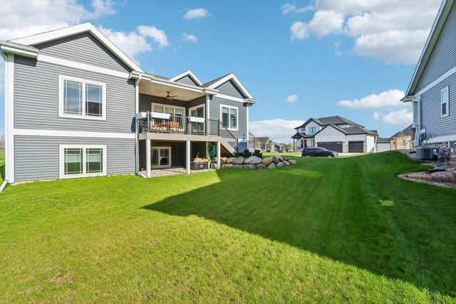 1115 Prairie View Drive, Waunakee, WI 53597