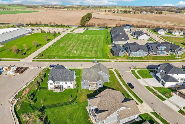 1115 Prairie View Drive, Waunakee, WI 53597