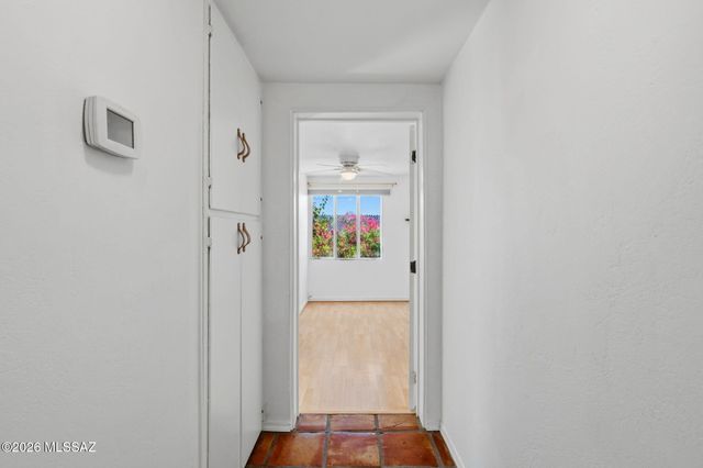 2720 N Columbus Boulevard, Tucson, AZ 85712
