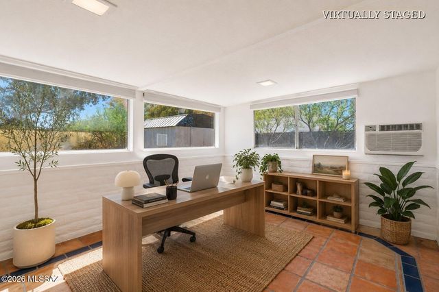 2720 N Columbus Boulevard, Tucson, AZ 85712