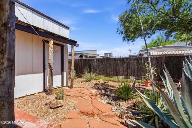 2720 N Columbus Boulevard, Tucson, AZ 85712