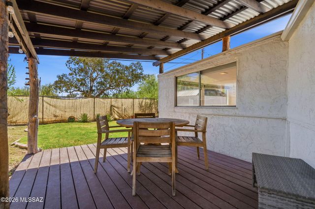 2720 N Columbus Boulevard, Tucson, AZ 85712