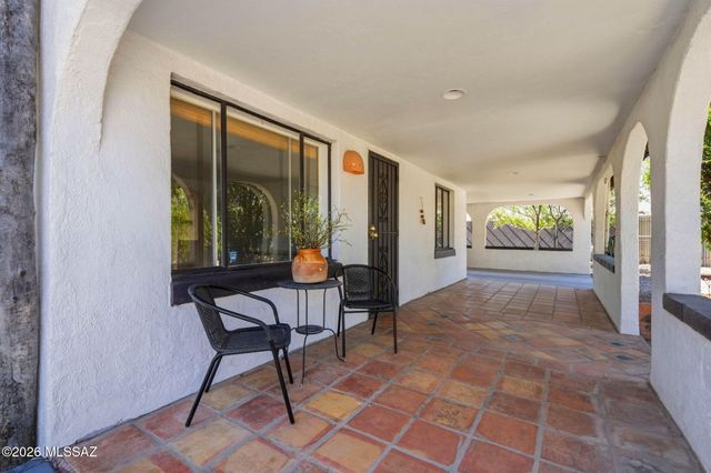 2720 N Columbus Boulevard, Tucson, AZ 85712