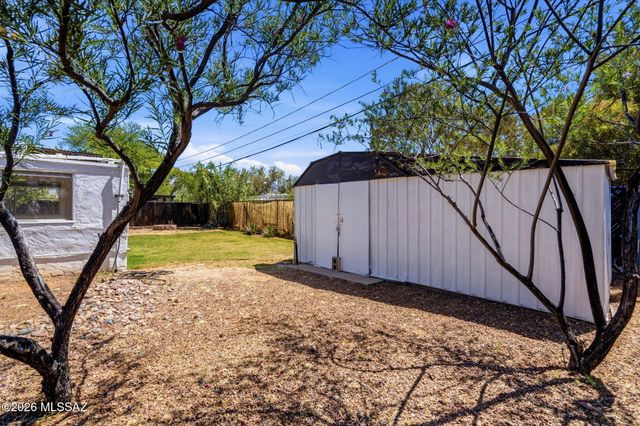 2720 N Columbus Boulevard, Tucson, AZ 85712
