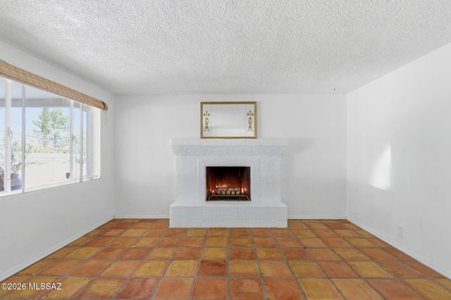 2720 N Columbus Boulevard, Tucson, AZ 85712