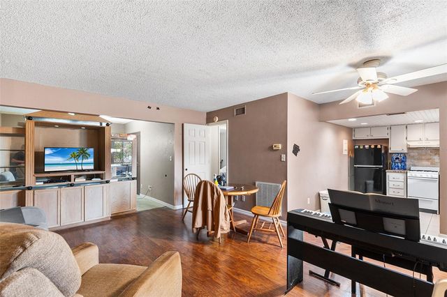 1100 MARTINIQUE DRIVE 207, Winter Haven, FL 33884