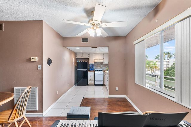 1100 MARTINIQUE DRIVE 207, Winter Haven, FL 33884