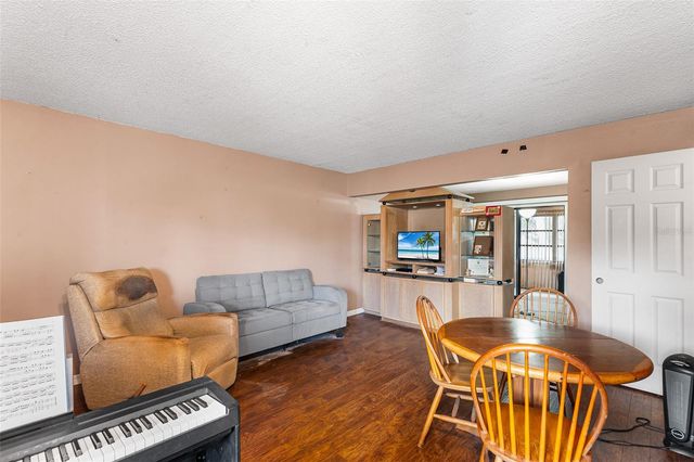 1100 MARTINIQUE DRIVE 207, Winter Haven, FL 33884
