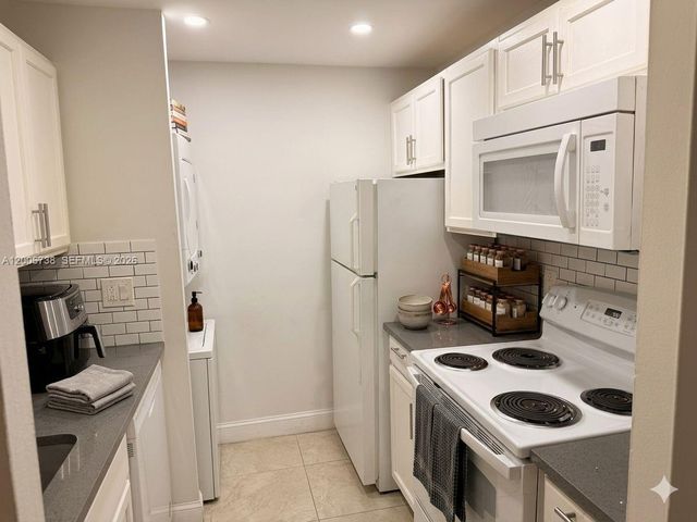 9956 Twin Lakes Dr 34-D, Coral Springs, FL 33071