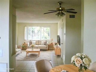 22855 Vanowen Street 4, West Hills (los Angeles), CA 91307