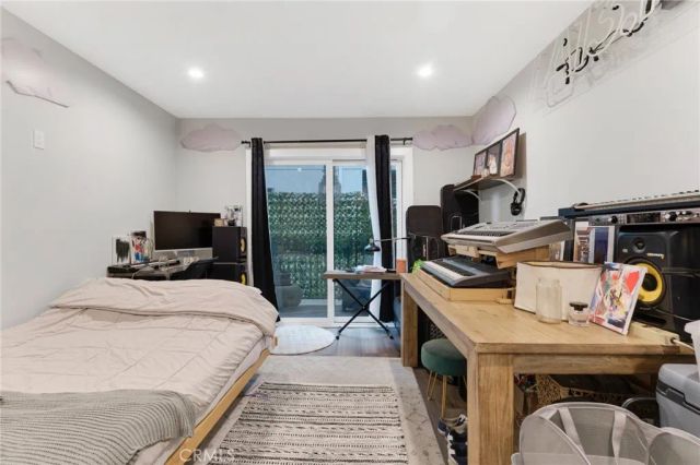 15344 Weddington Street 102, Sherman Oaks, CA 91411