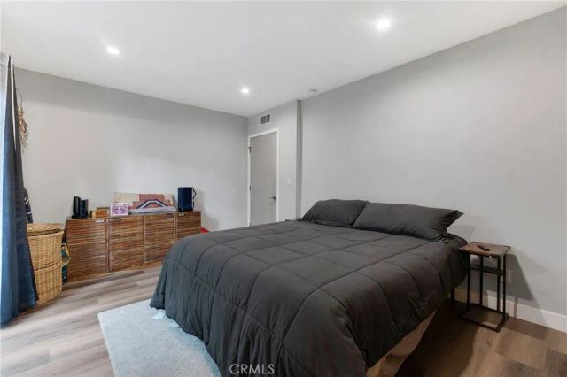 15344 Weddington Street 102, Sherman Oaks, CA 91411